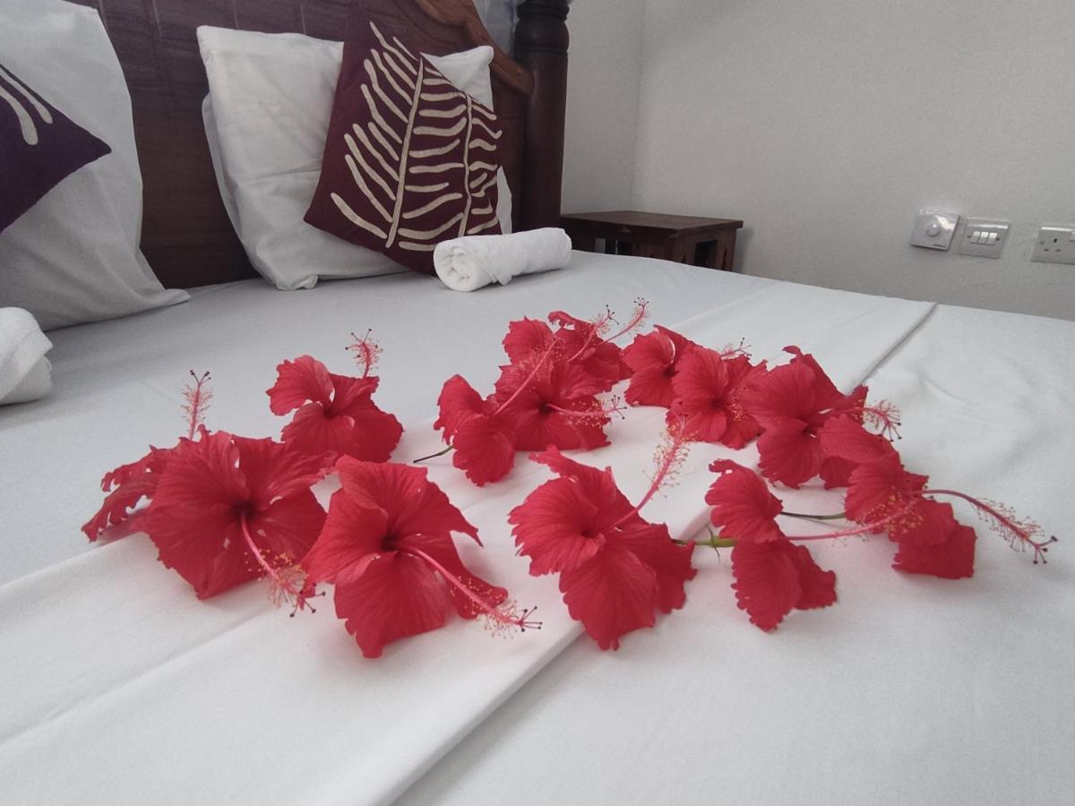 Uroa Beach Lodge Bagian luar foto
