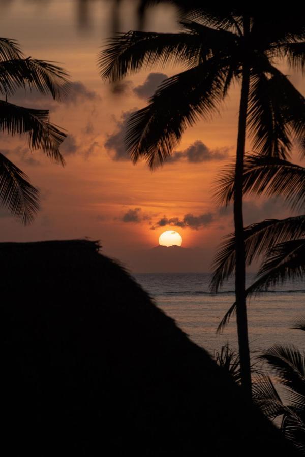 Uroa Beach Lodge Bagian luar foto