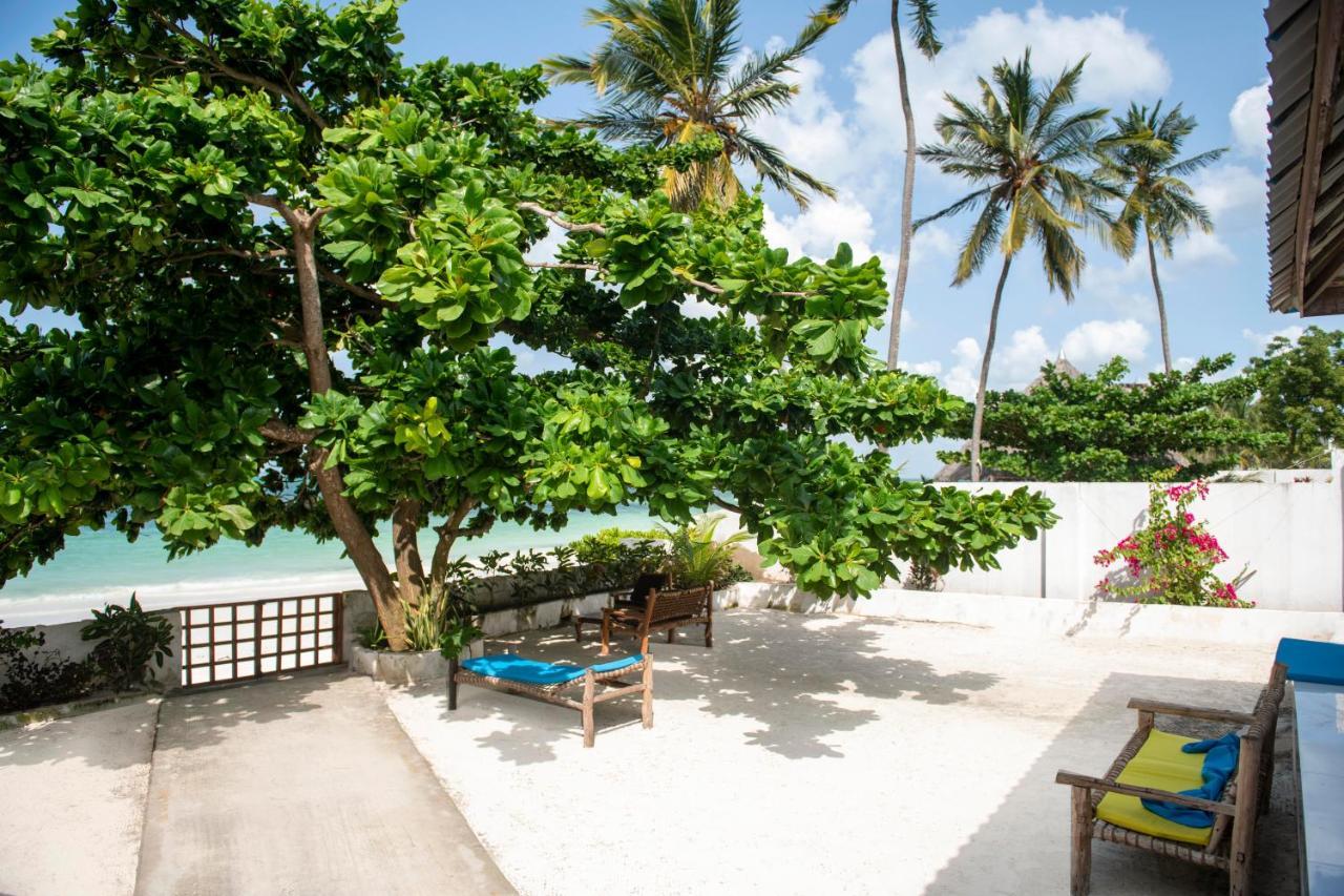 Uroa Beach Lodge Bagian luar foto