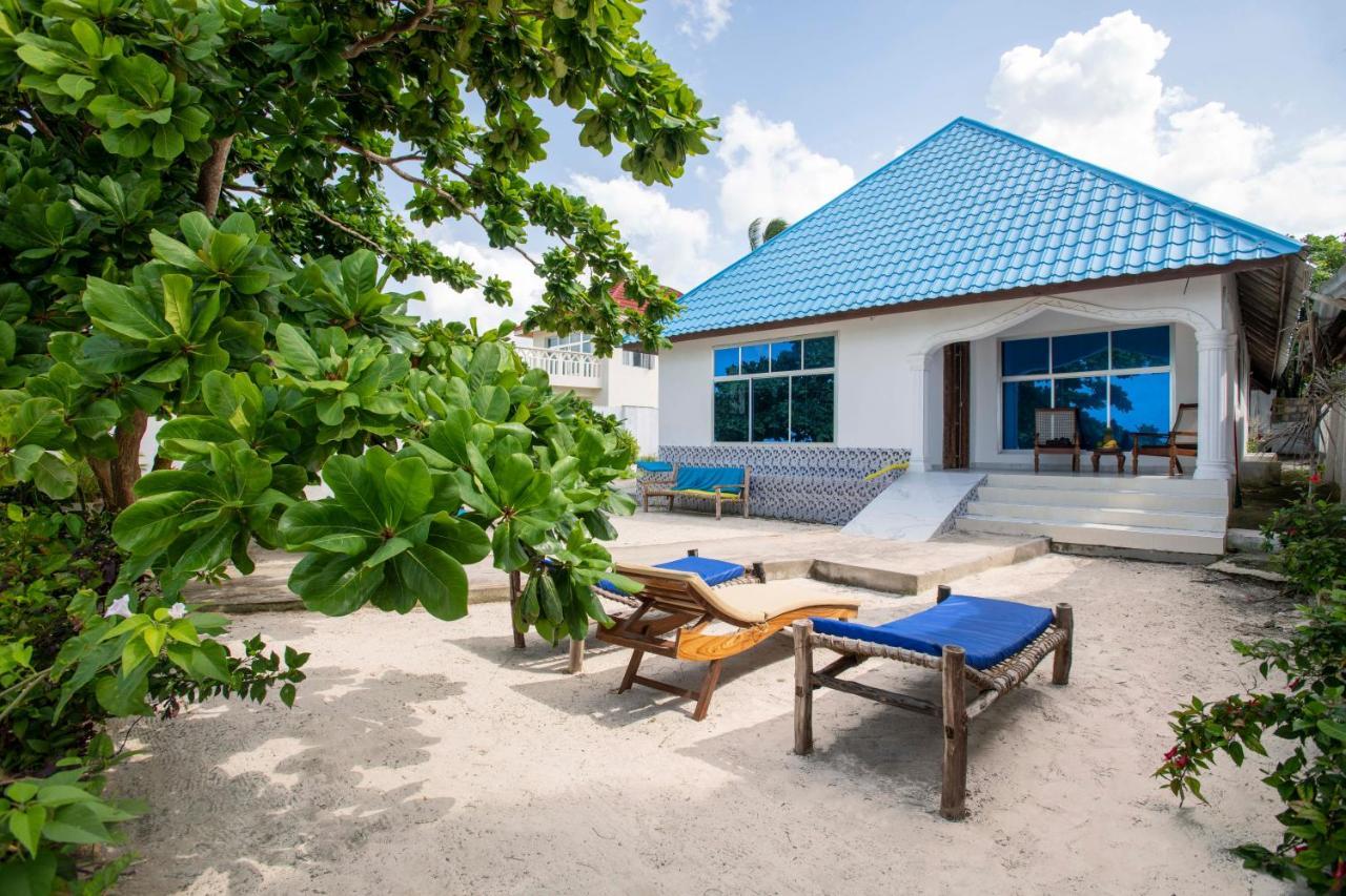 Uroa Beach Lodge Bagian luar foto