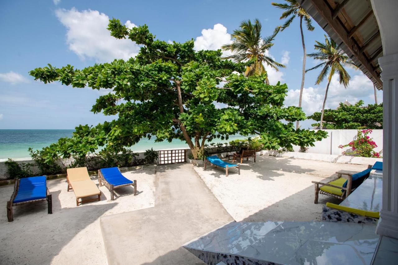 Uroa Beach Lodge Bagian luar foto