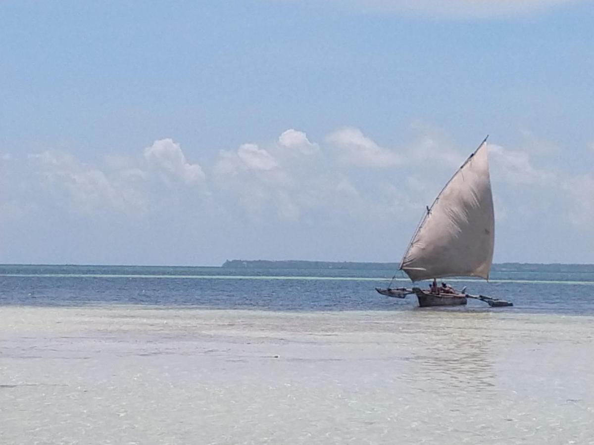 Uroa Beach Lodge Bagian luar foto